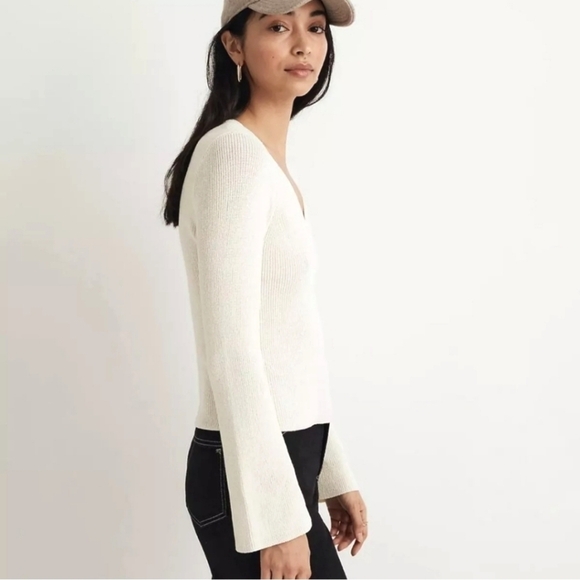 NWT Madewell flare sleeve v neck sweater size XXS in ivory color - Picture 3 of 9
